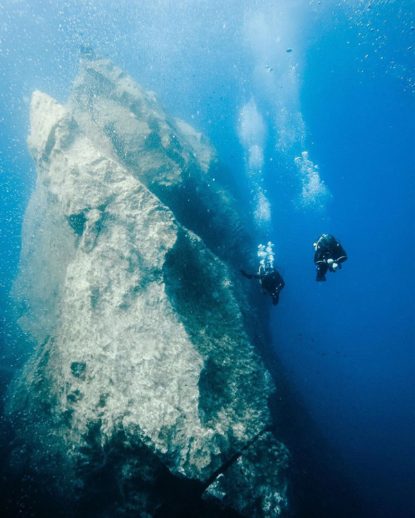 Azure-Window-Dive-Site.jpg