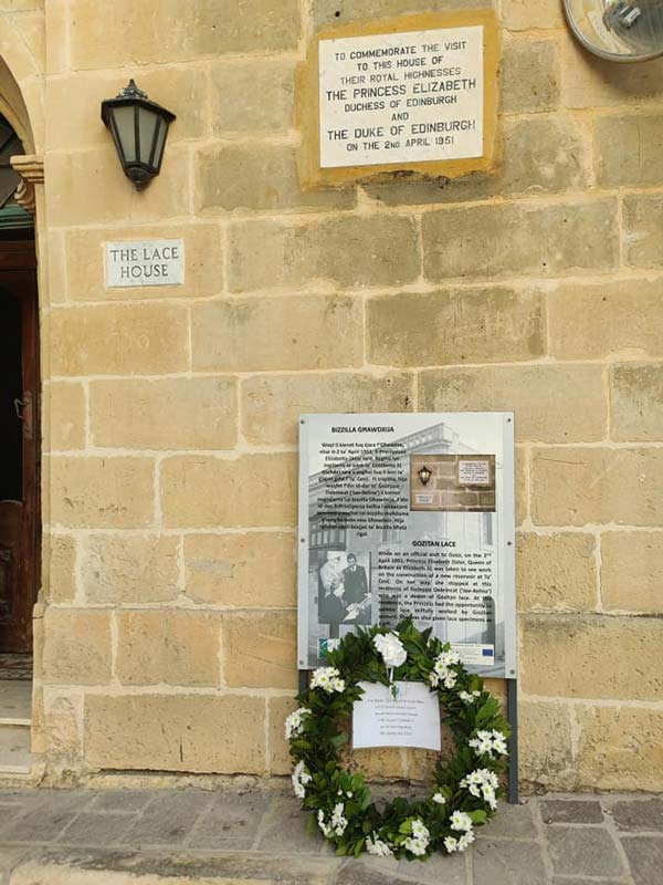 Queen-Elizabeth-Gozo.jpg Queen-Elizabeth-Gozo.jpg